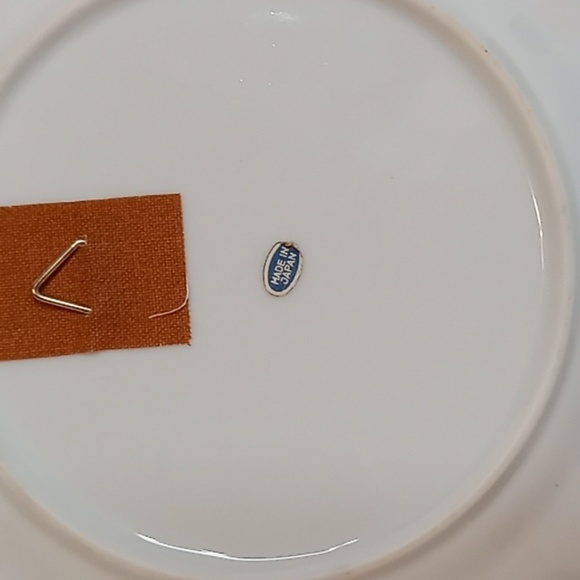 VINTAGE Decorative Religious Plate - Picture 8 of 9